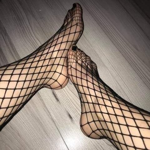 stopeczki's tweet photo. Jesteś nic nie wartym śmieciem, który nadaje się tylko do spełniania naszych zachcianek. Zrozumiałeś? @PolishFindomFan #findom #rt_feet #feetdom #footfetish @findom @findomprincessC @findompl @FootFetish @FootFetishPM @FeetFetishFF @FootFindom @footfindompromo @footfindomfreak https://t.co/PEgqOlal3L