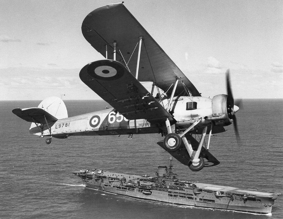 Just a week before, Force H had attempted to breach the enormous Santa Chiara dam on Sardinia’s Tirso River (two years before the famous attack by  @RoyalAirForce's  @OC617Sqn), using torpedoes dropped by  @RoyalNavy Fairey Swordfish from 810 NAS aboard HMS Ark Royal.