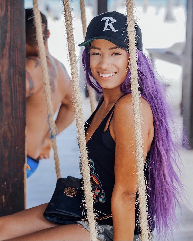 Картинки по запросу "sasha banks HOT"