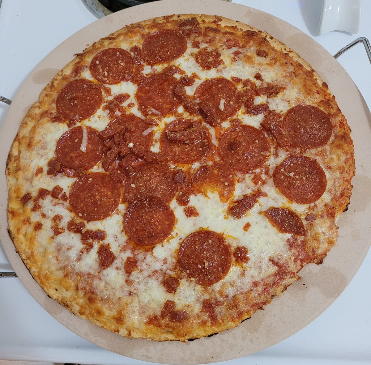 MrsNix13's tweet photo. @jkelley3778 @PCPSap77 @CSCougars thanks for the dinner!!! 🍕🍕🍕 https://t.co/r2sGEIGPhs
