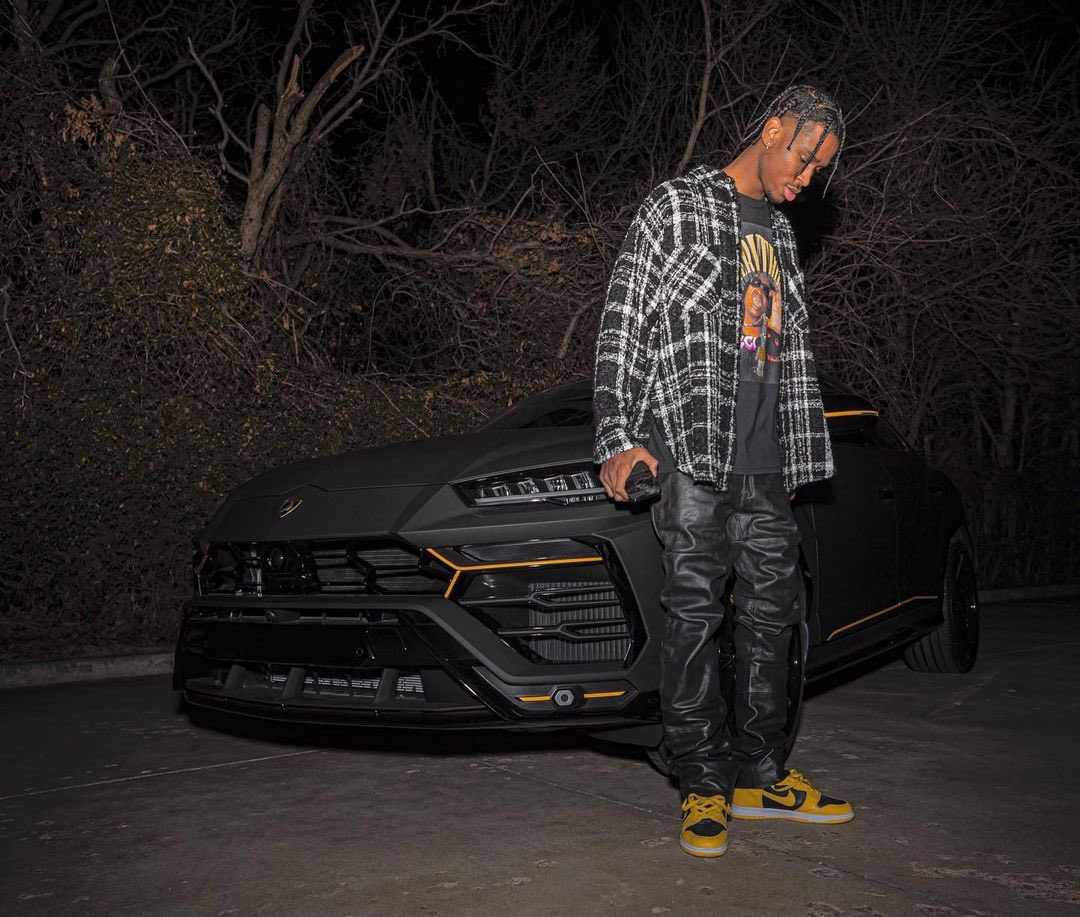 nicekicks's tweet photo. When you get the Lambo to match your kicks 😎🔥 @shaiglalex https://t.co/fvha38mX2n