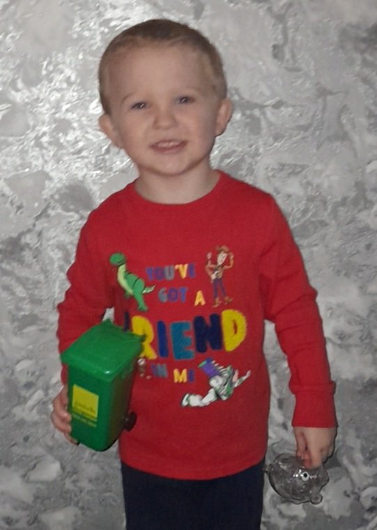 Thanks to <a href="/GaskellsWasteNW/">Gaskells Waste</a> for bringing a few little gifts for my boys . Absolutly made there day 👍👍 cannot thank you enough #StaySafe