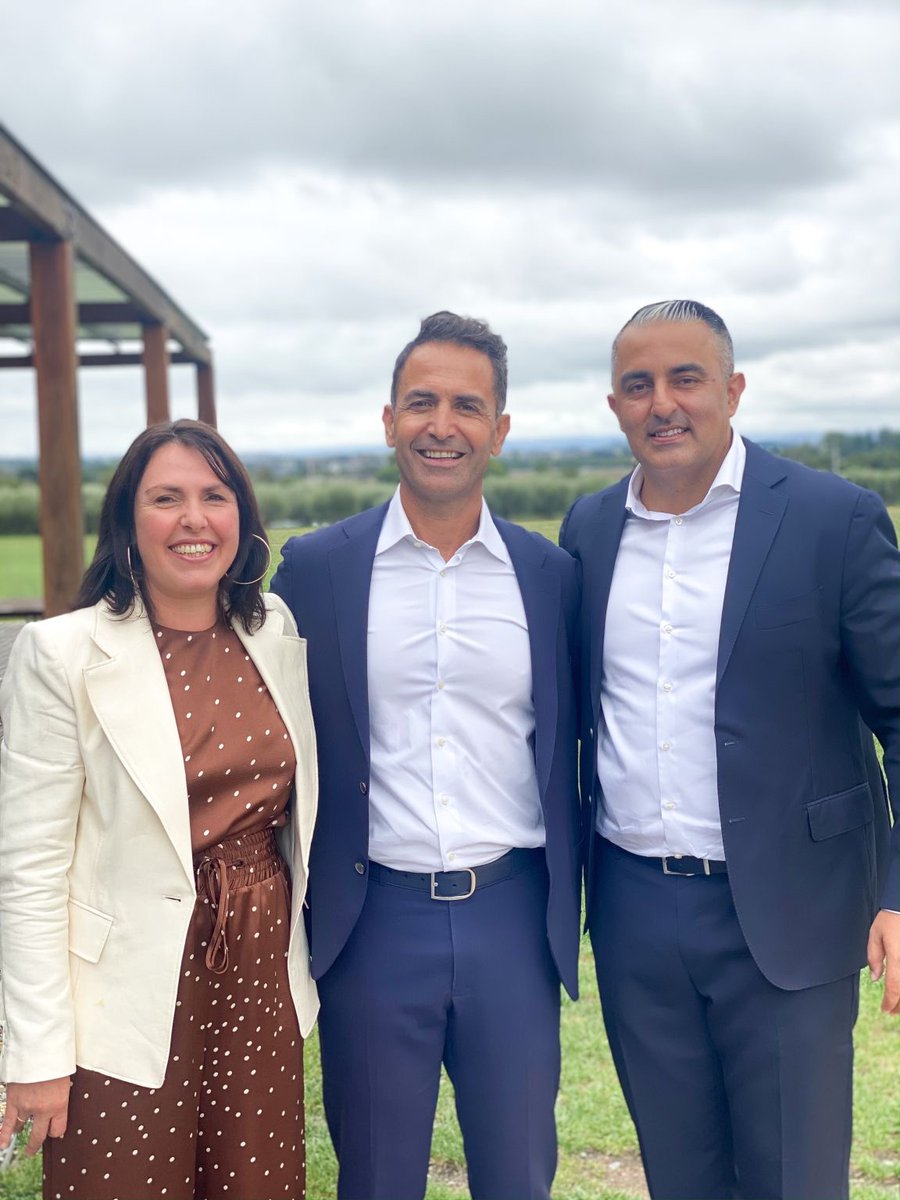 Today, Masseh Haidary and Josephine Calabria featured as guest speakers at the first WIC Women in ICT Breakfast for 2021.

They shared valuable insights from their experience in the industry, and how they are supporting the women at Delv in their careers.

#womenintech