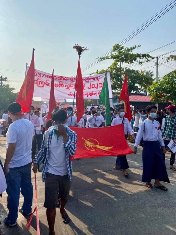 Leinge3's tweet image. #စစ်အာဏာရှင်အလိုမရှိ❌❌❌

9.2.2021

#CivilDisobedienceMovement 
#WhatsHappeningInMyanmar 
#Protest
#Myanmar
#freeaungsansuukyi
#FightForDemocracy 
#Myeik
#UN