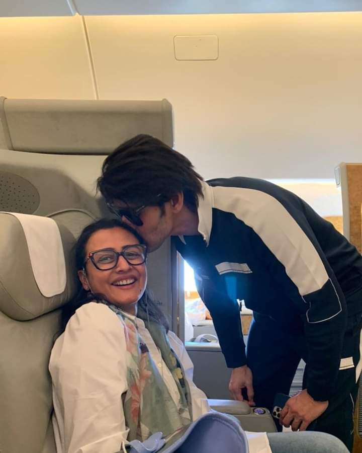 Sunil_MB_45's tweet photo. #SuperStsr @urstrulyMahesh Garu &amp; #NamrataShirodkar maam Happy 16 wedding anniversary day ❤️
#SarkaruVaariPaata https://t.co/Apcdwh5mg1