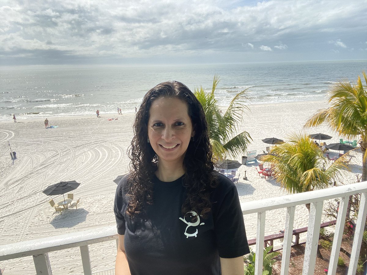 daniarte8's tweet photo. @ricky_martin Loving my @RM_Foundation tshirts 🥰👚💜 #Tautshirt #RickyMartin #RickyMartinFoundation #RMF https://t.co/N2hAig9HsA