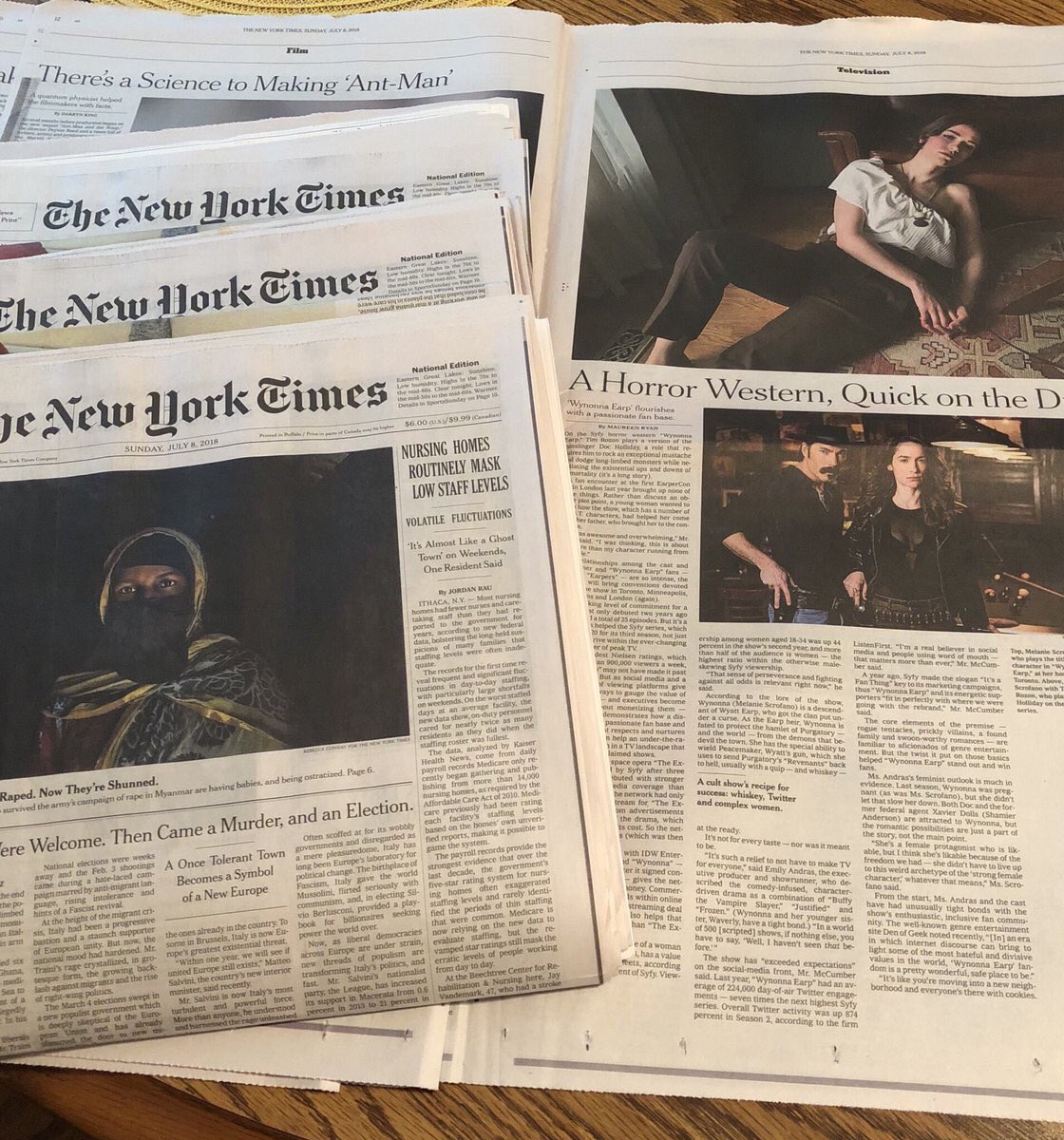 samantha_h89's tweet image. 🎶”Minute by minute
that’s how you win it
we will find a way
but let us seize the day”🎶

What we all wouldn’t give to see headlines like this again to see a new network/platform pick up #WynonnaEarp.@PrimeVideo @IMDbTV, #BringWynonnaHome and you could be the reason for headlines