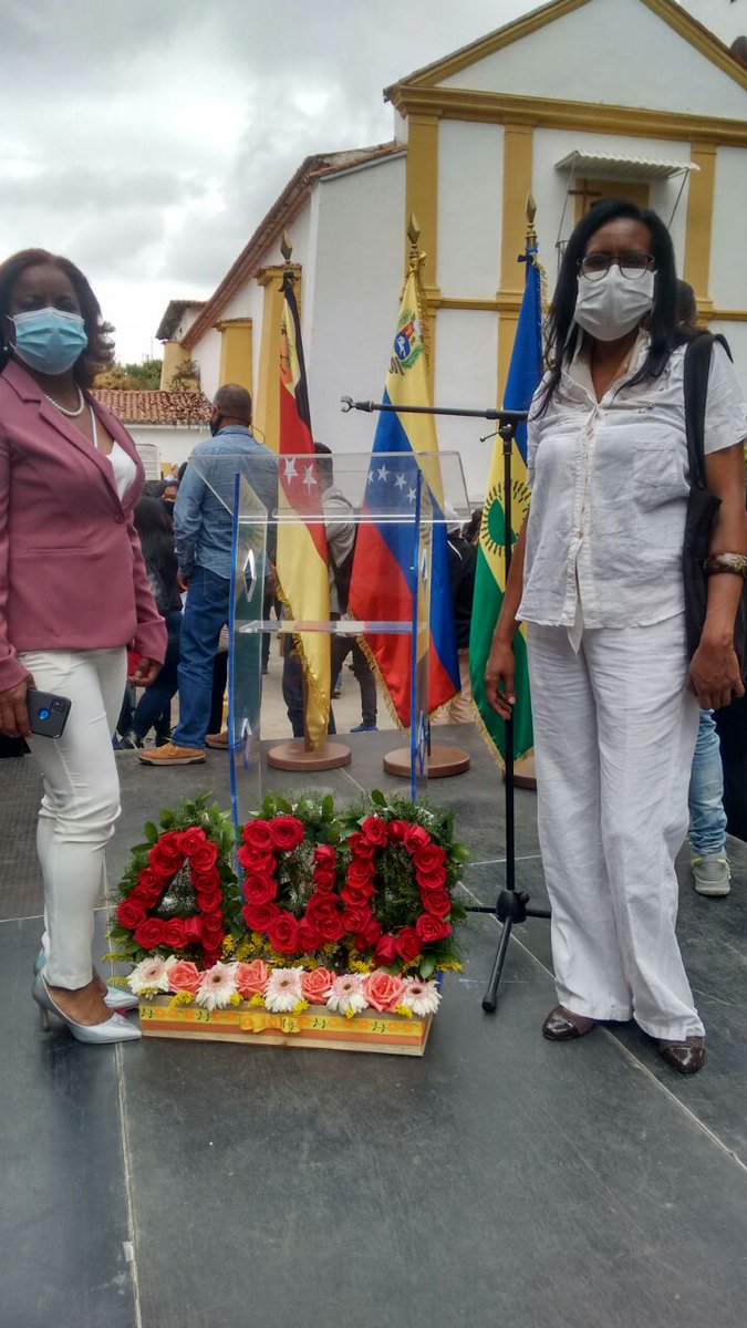 Concejal de Comunas y Vocera de Comunalizacion de la ULGU Baruta en los 400 años de la parroquia.. UNEM SOMOS TODOS...
<a href="/unembaruta/">UTGU MIRANDA COMUNALIZACION</a> 
<a href="/FcoRaulGonzalez/">Francisco Raúl González</a> 
<a href="/diosdadocabello/">Diosdado Cabello</a> 
@psuvaristobulo 
<a href="/MelysGarcia/">Melys García</a> 
@MPPEDUCACION 
<a href="/NicolasMaduro/">Nicolás Maduro</a>
