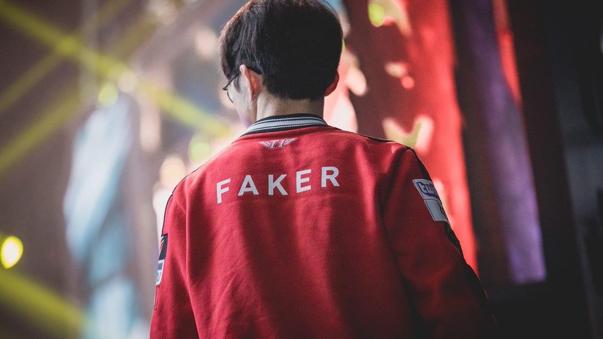 Faker all time stats:

Azir 58-27
Orianna 42-26
Ryze 34-17
LeBlanc 34-8
Galio 27-14
Corki 25-12
Lulu 20-14
Lissandra 27-5
Cassiopeia 24-7
Viktor 22-7
Ahri 17-8
Zed 11-1
Zilean 9-1
Riven 6-0

...

Karma 9-13
Xerath 2-5
Rumble 2-4
Gangplank 1-3
Swain 0-3
