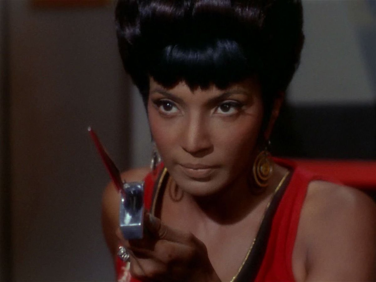 Nyota Uhura | Communications Officer, USS Enterprise  https://wilwheaton.tumblr.com/post/642690226170527744/trekcore-nyota-uhura-communications-officer