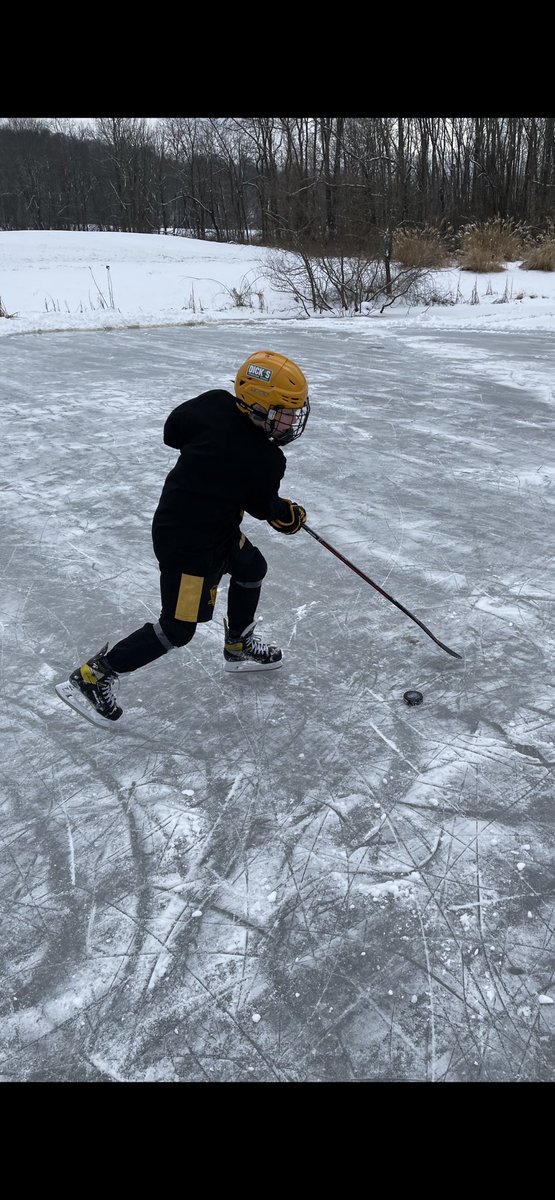 erabbit23's tweet image. So excited to get out on a local pond...... Ellwood City/Wampum represent! @stjohns28