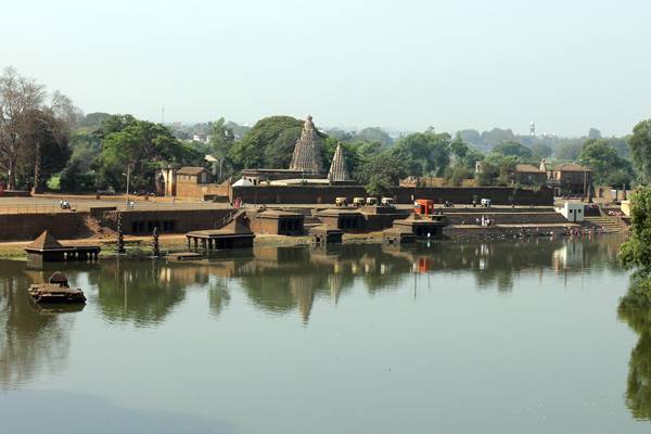 On the banks of river Panchganga a city named after goddess 'Kolla' grew which was named as ' Kollapura '. ' Kolla ' was the 'Kuldaivat' of the aboriginal tribes like Kolis and kols. This place was also known to be the abode of mother goddess i.e. Matrikasthana.