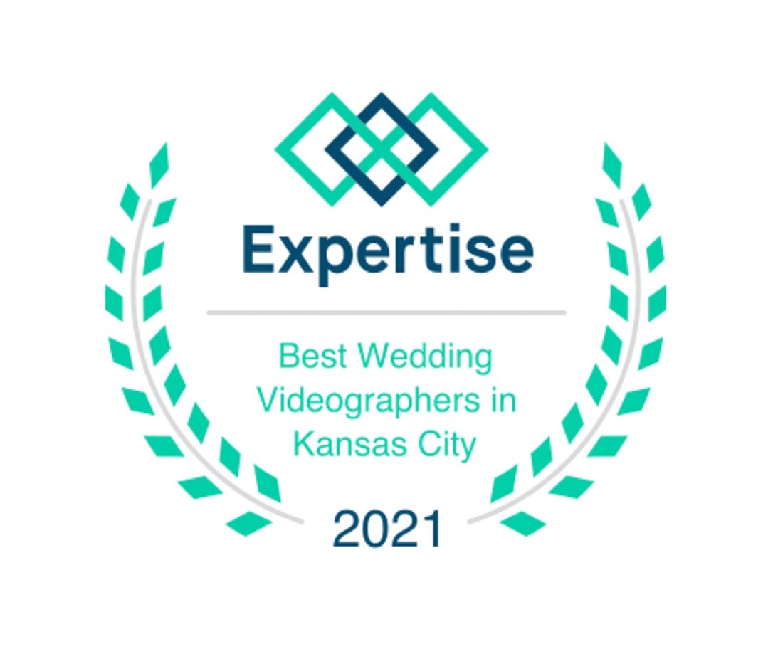 CubBearCreative's tweet photo. We are honored to be recognized as one of Expertise’s Top 16 Best Wedding Videographers in Kansas City for 2021! 🎉💛😭 A HUGE thank you to all of our couples who made this possible. https://t.co/eSS9zSOjWV
