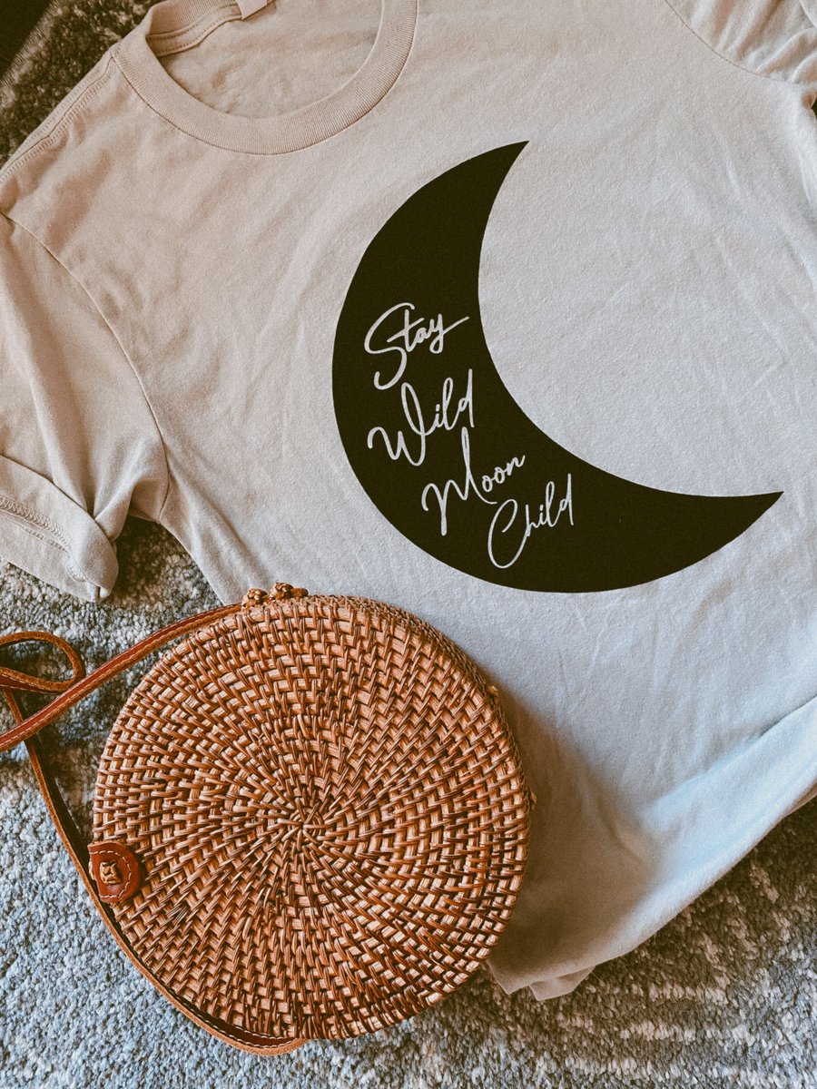 closeknitco_'s tweet photo. Stay wild, moon child. I’m LOVING this new tee. ☾ 🖤

https://t.co/pkFZDnqf94

#moonchild #staywild #boho #shopsmall #SmallBiz #fashion #love #photography #witch #witchy #moon #quotes #Florida #Naples #startup https://t.co/aszjsN4JU5