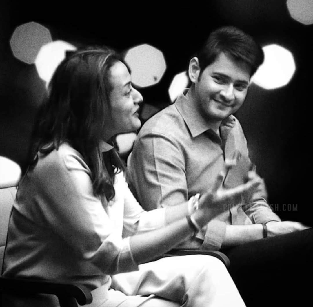 Wishing the lovely Couple a very Happy Wedding Anniversary ❤️  from @RaashiTeam & @RaashiKhanna fans 😀

@urstrulymahesh  #NamrataShirodkarGhattamaneni
#RaashiKhanna

#HappyAnniversaryNamrathaMahesh