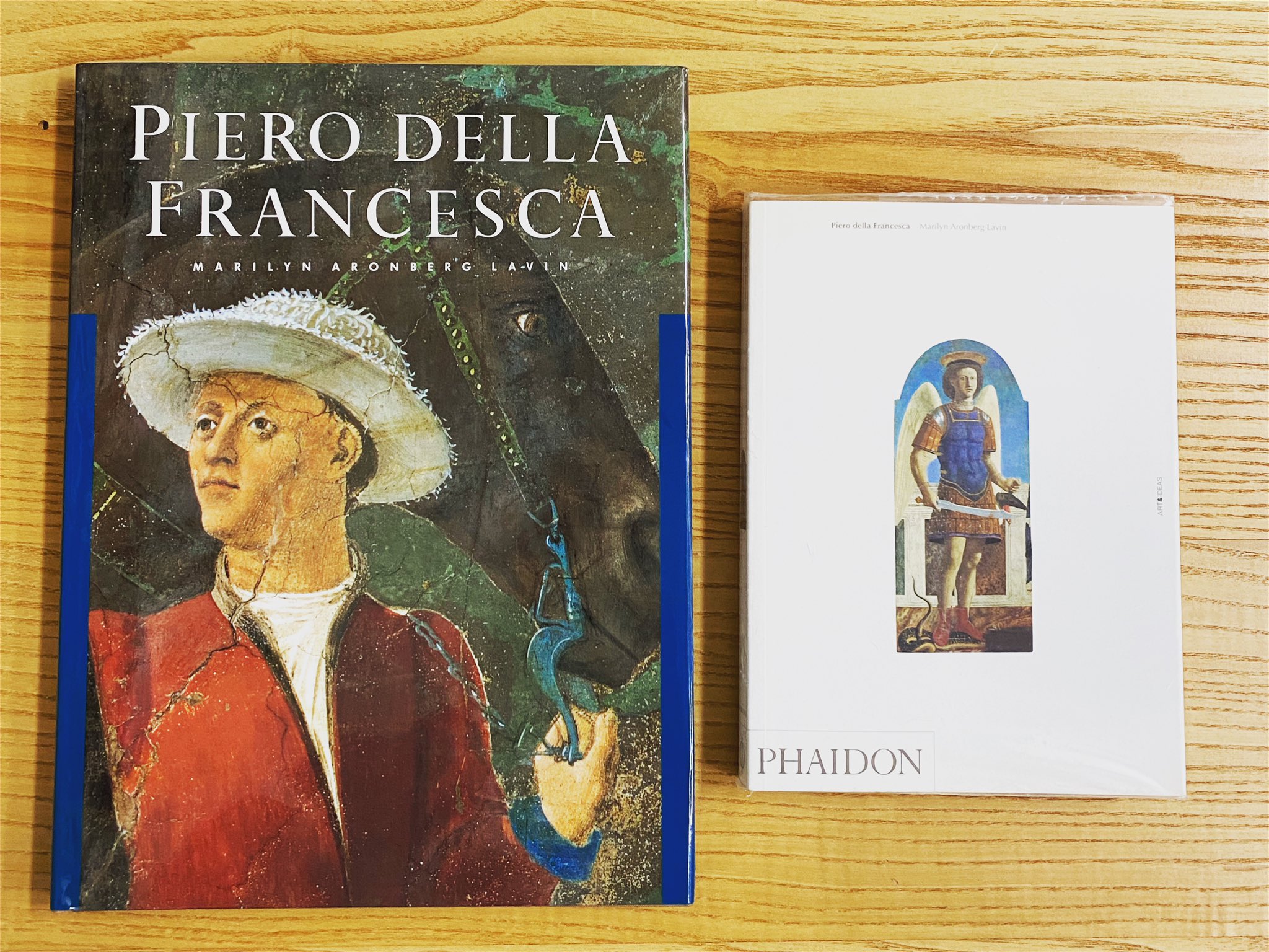 幻想系古本屋 古書ドリス イタリア初期ルネサンスの画家 ピエロ デ ラ フランチェスカの画集2冊をwebにアップしました 安定感のある構図や明瞭な色彩が特徴的な宗教画を収録しています また幾何学や遠近法を研究していた画家がその絵画の構図に込めた