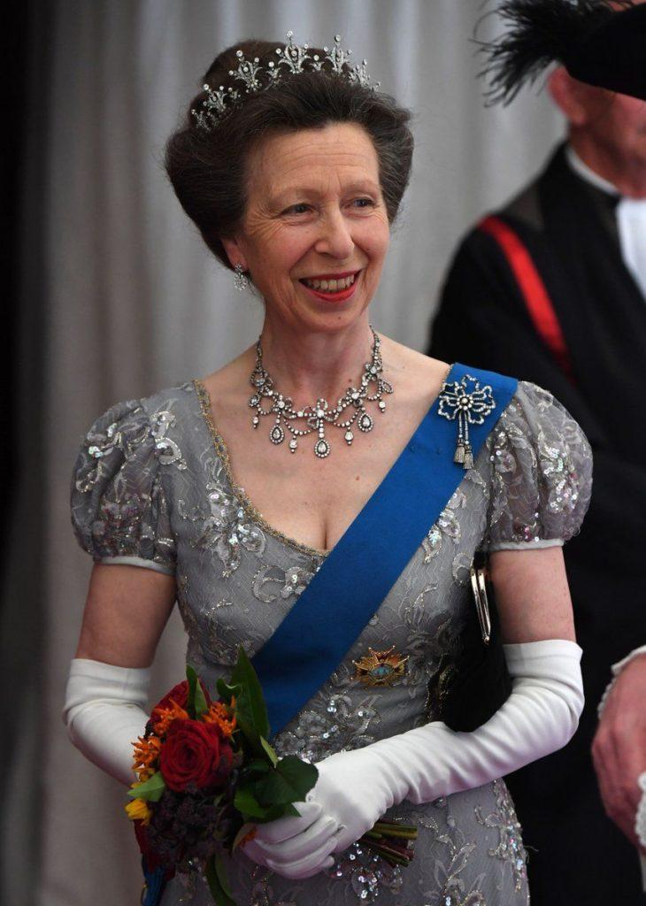 юная принцесса анна. принцесса елизавета 2. принцесса анна дочь королевы елизаветы ii. принцесса анна дочь королевы елизаветы ii. анна (принцесса великобритании).