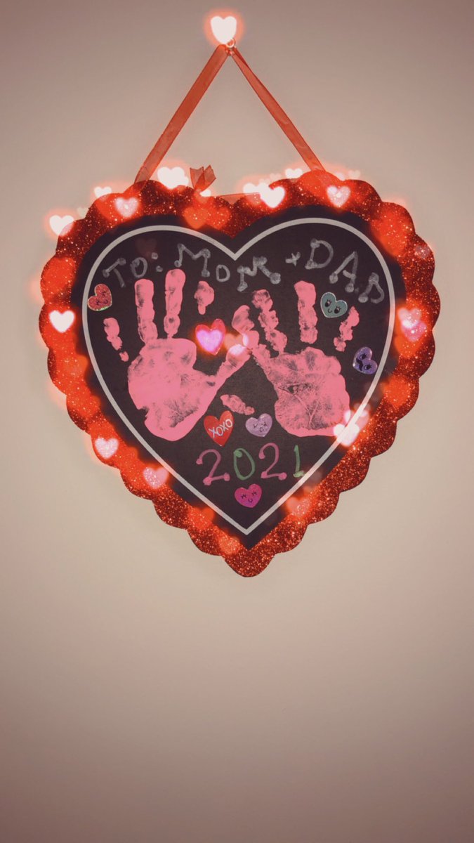 destoonay's tweet photo. My baby made this for her daddy and I ❤️🥰😘💋 https://t.co/iwRRa8K1xe