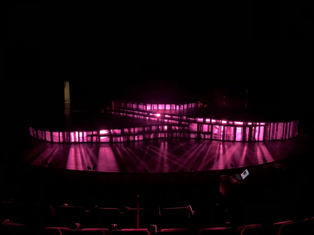 I am the luckiest!! I work with such talented, fabulous people...here is a sneak peak of the lighting for the year 12 play on in 2 weeks!! 🤩🤩 So grateful ⁦<a href="/MsConstrue1/">A M</a>⁩ ⁦<a href="/MattMaco/">Matt Macoustra</a>⁩ ⁦<a href="/PJjHeath/">Phillip Heath</a>⁩ ⁦<a href="/BarkerCollege/">Barker College</a>⁩