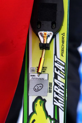 sziszpringen's tweet photo. Stalowy dystans do siebie, czyli kontrowersyjne wiązania Ammanna na jego oficjalnej stronie ze zdjęciami z Vancouver. xD
#skijumpingfamily #SimonAmmann https://t.co/r0t3WIYUgf