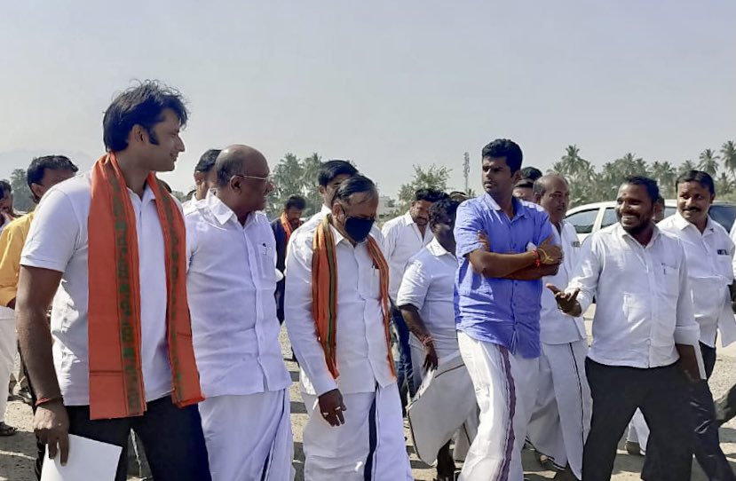 VinojBJP's tweet photo. The work to set up a grand secretariat stage for the @BJYMinTN conference presided by @rajnathsingh ji began today. @HRajaBJP n @annamalai_k ji inspected the site n conveyed their never ending support to youngsters. @blsanthosh @CTRavi_BJP https://t.co/DhFYgTXk1J
