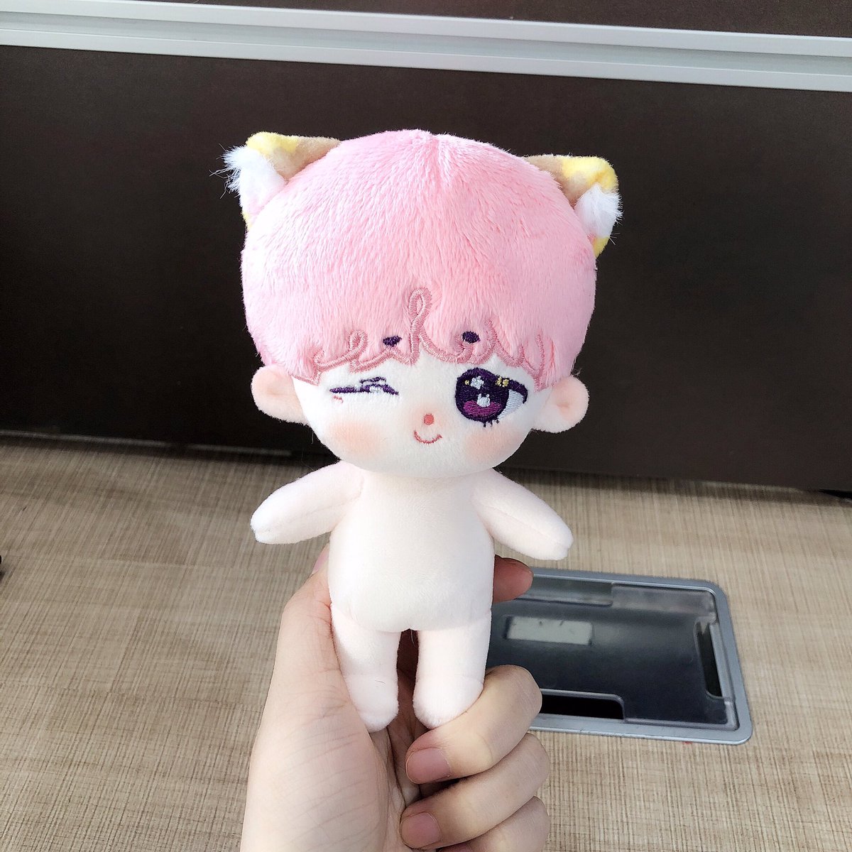 Moelléux (Jimin’s doll) tweet media