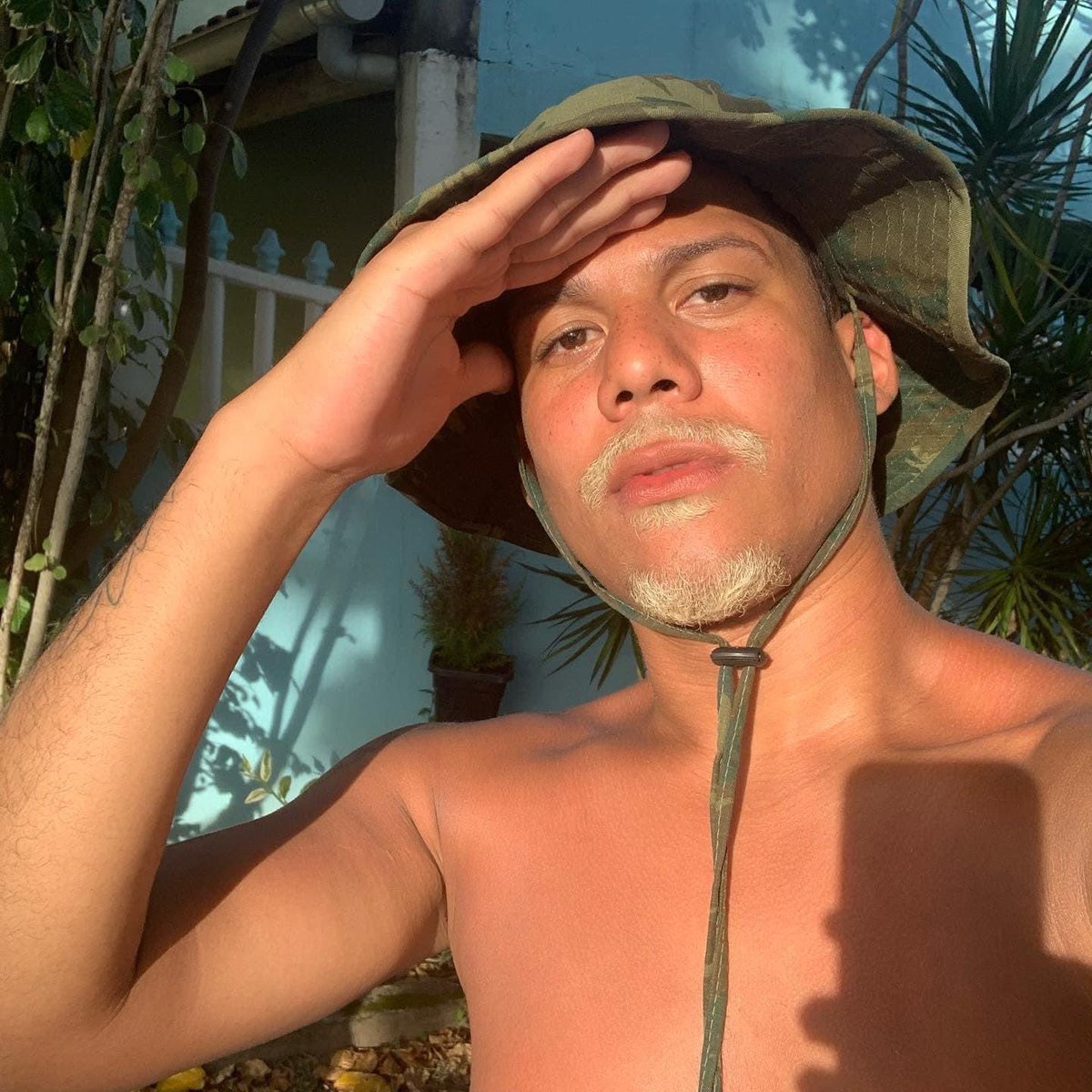dcaiique's tweet photo. foco, força e FODASE 🥳🤙🏻 https://t.co/la55NNZbkQ
