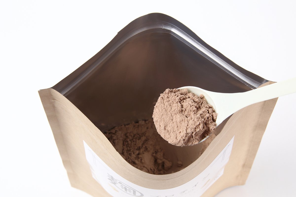 みなさんは何味がお好きですか？オススメあれば是非教えてください✨麹×ソイプロテイン×22種類の乳酸菌（ビフィズス菌5種・乳酸菌17種）の麹プロテイン。写真はチョコ味です🍫

#おすすめ #相互フォロー