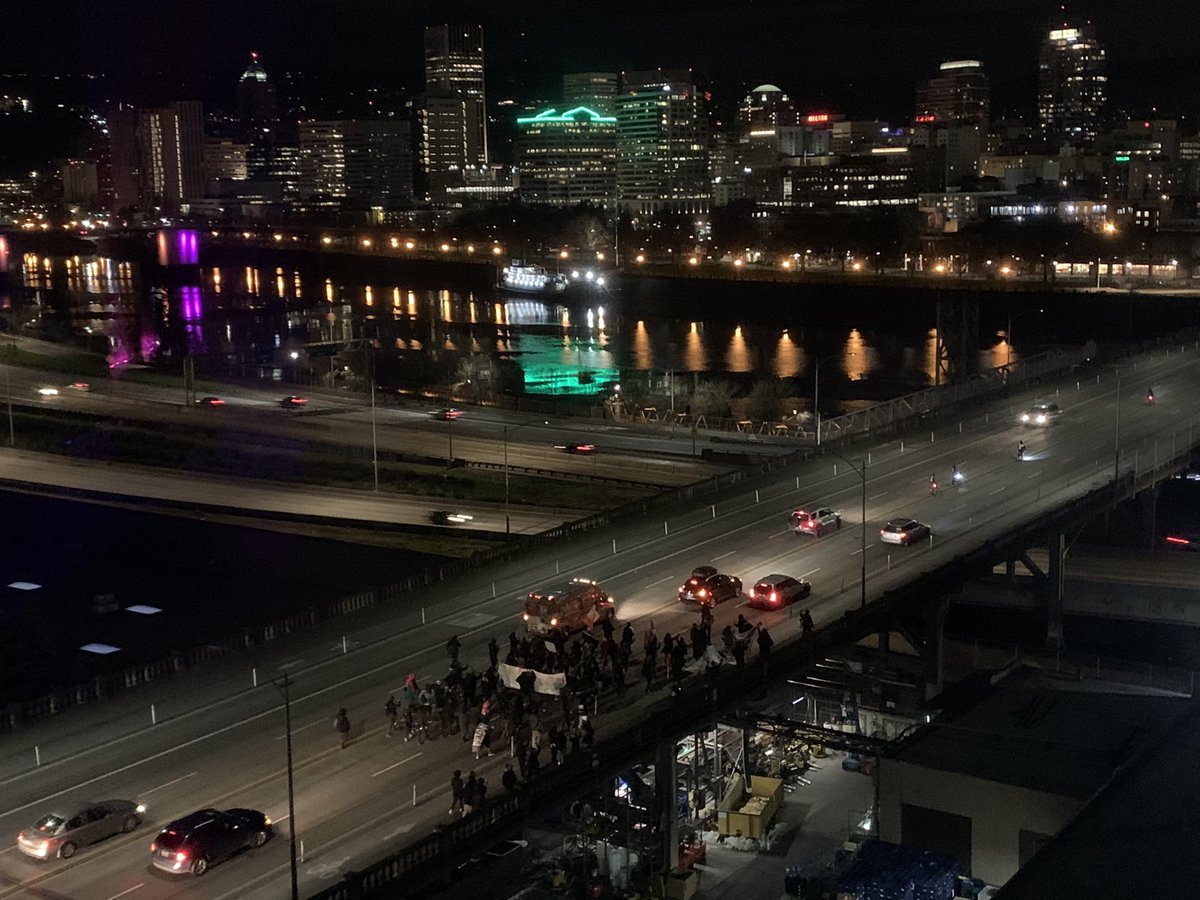 An anonymous source told me that they could hear the drums while they studied and it was absolutely beautiful. They sent this photo of the banner drop. I almost want to cry.