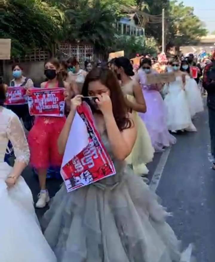 takhon_intel's tweet photo. The way of protestation in Myanmar
#Feb10Coup
#WhatsHappeningInMyanmar https://t.co/TfBUcBqQvz