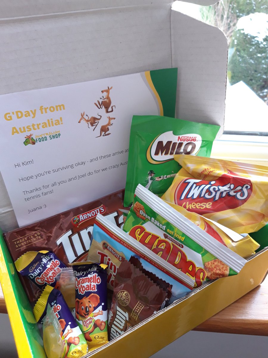tennisweeklypod's tweet photo. Special delivery here at Passing Shot HQ!
Big thanks to the lovely @JuanaWriter for our #AussieCarePackage in perfect time to enjoy whilst watching the @AustralianOpen
Time for a TimTam I think! 😍
#passingshotpod
#AusOpen
@ausfoodshop https://t.co/DH01JhBPQx