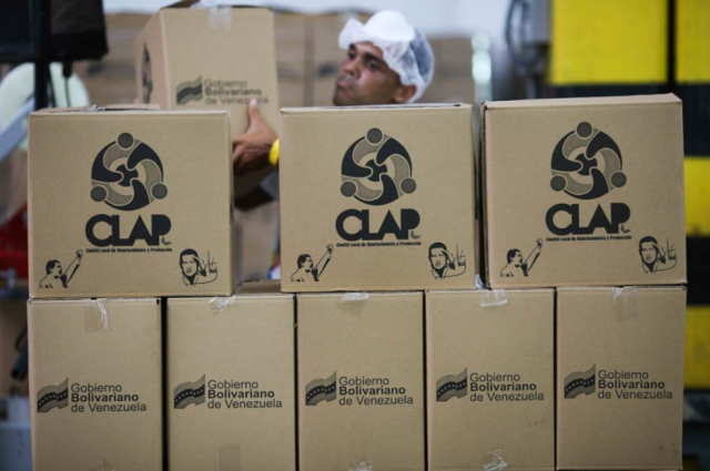 ¿Por qué Washington ordenó la detención de un hombre que tenía la misión humanitaria de conseguir alimentos para Venezuela?
bit.ly/3aOhdH5