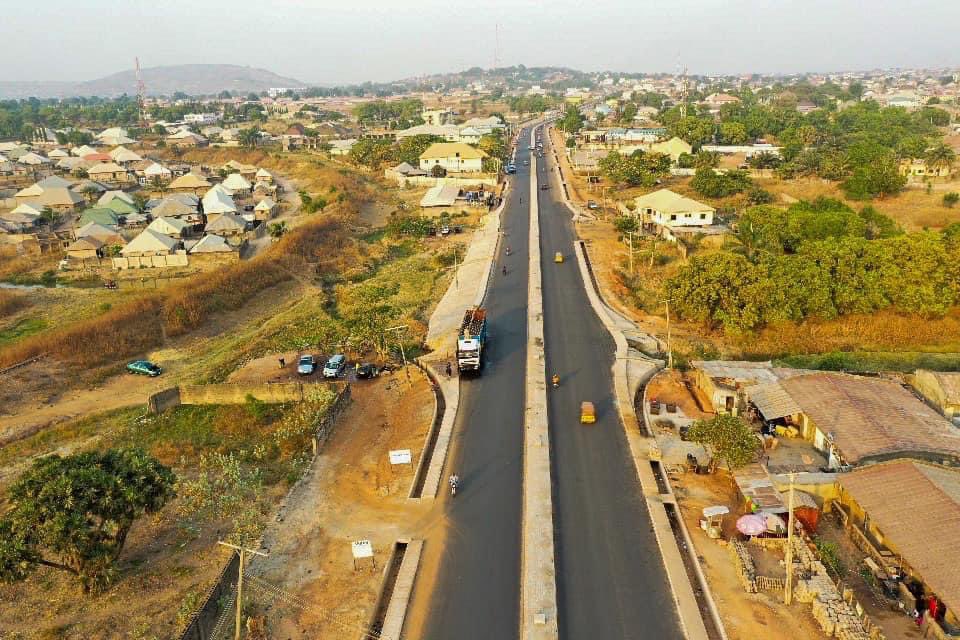 MP_Muye's tweet photo. Niger Infrastructure Update: Continuous Work on the Ongoing Dualization of Broadcasting Road - Imani Hospital Junction in Minna Metropolis. This Road is almost at 100% Completion and Work began less than 12 Months ago, Doing More with Less. 

#ASBProjects 
#ASBAtWork https://t.co/ZR9gGXDWfh
