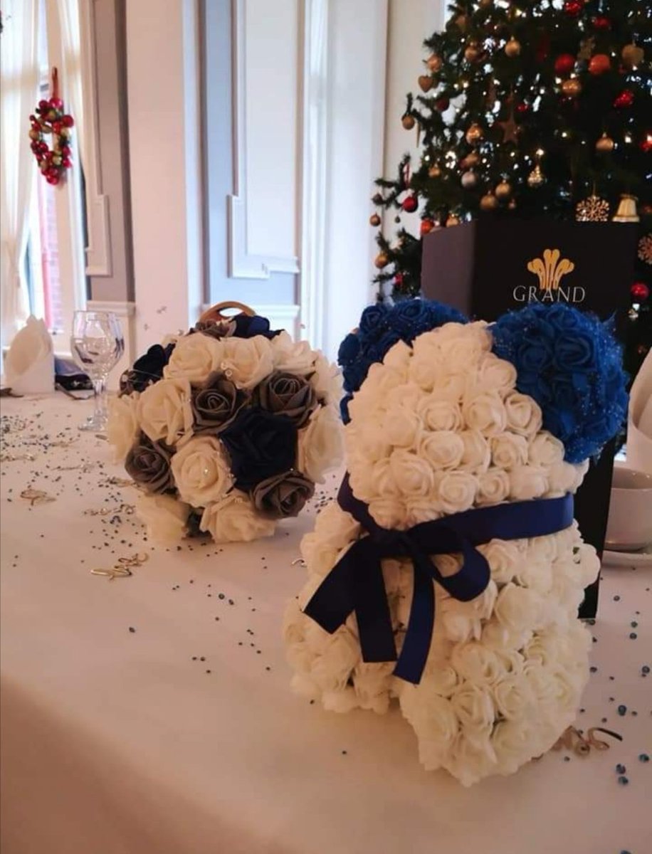 Throwback to our Christmas themed wedding of 2019..

We really loved the happy couple's choice of Wedding Cakes! 

#Wedding #Bride #Groom #Venue #Married #WeddingVenue #Folkestone #Kent #Christmas