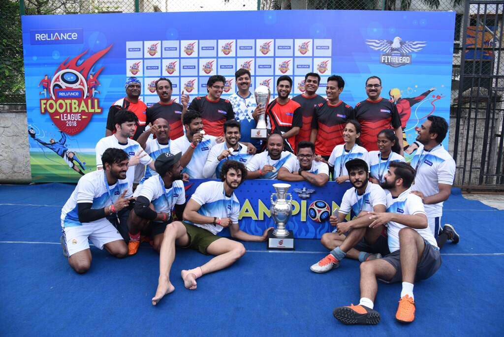 AnmolFans's tweet photo. Anmol at sports event of Reliance Group

#anmolambani #anshulambani #anantambani #akashambani #ishaambani #reliance #reliancegroup #anilambani #tinaambani #mukeshambani #nitaambani #cousins #friends #family #business #life #togetherforever #biannualblooddonationdrive https://t.co/gWazf7lNRN