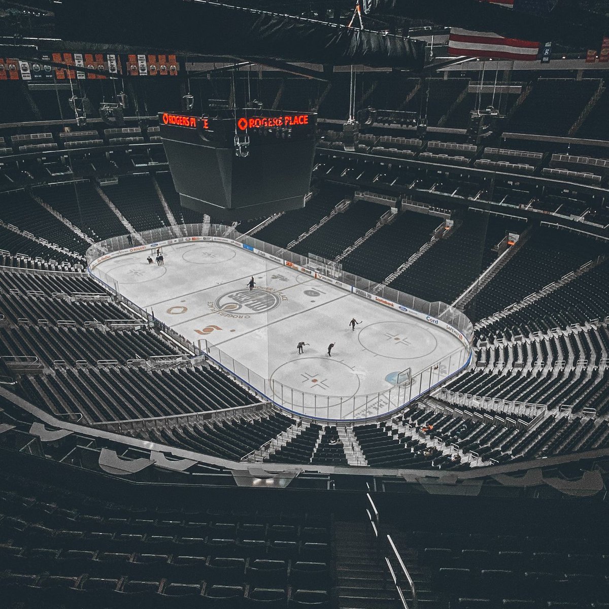 AYCANEHockey's tweet photo. Born in the North. Home on the Ice. Join us and our circle.

#hockey #hockeystadium #homeiswhereyourheartis #rogersplace #hocekygram #hockeylife #aycane #aycanecircle https://t.co/ACDF8Rw9u4