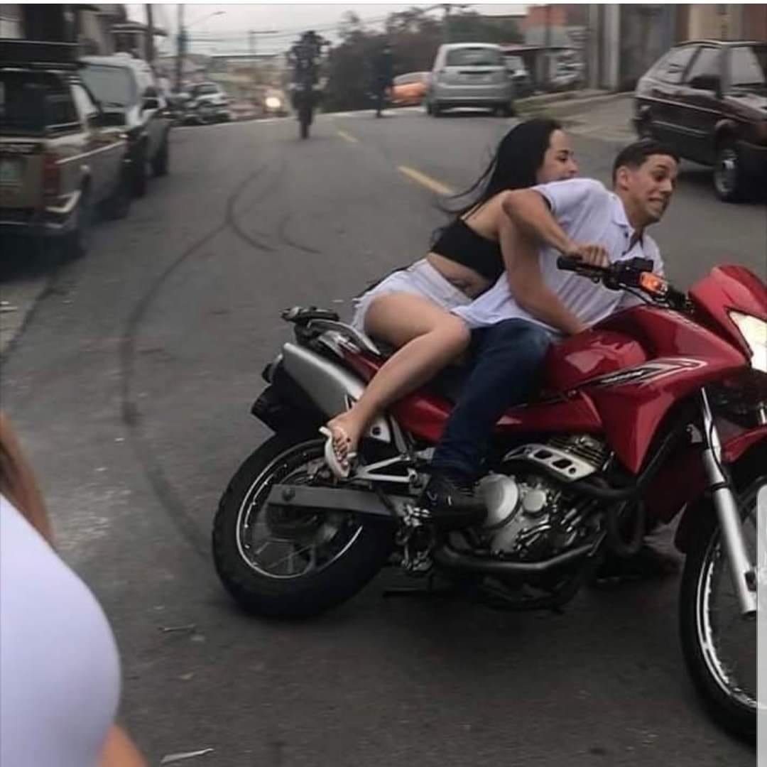 cloud9bikes's tweet image. What's are these people thinking at this point? #motorcycle