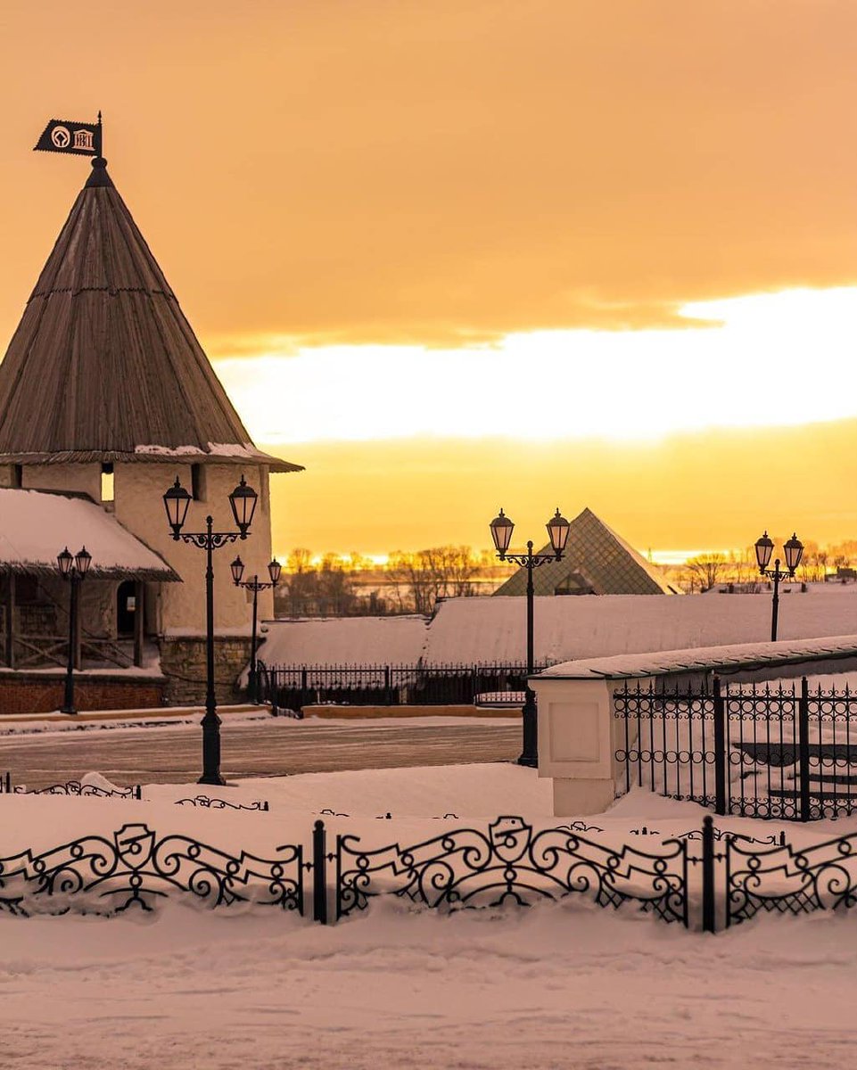 kazankremlin's tweet photo. Подборка фотографий Казанского Кремля.

#КазанскийКремль #фотографиипосетителей https://t.co/wjqiuPih0g