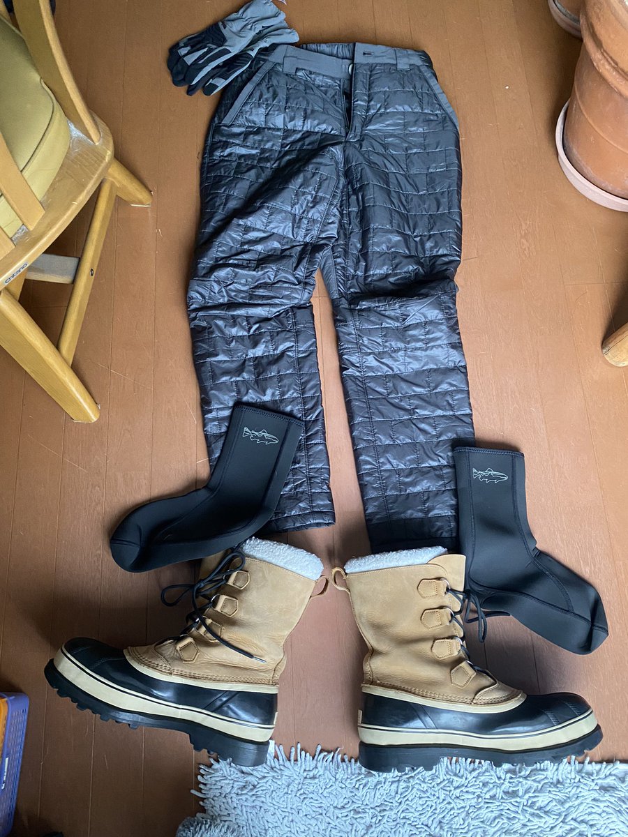 keitanhiramatsu's tweet photo. 《冬支度、出来てます》
マイナス18℃の船上で釣るサクラマス。ジギングで狙います。まだ未体験です。だから心配。釣れるか、釣れないか、の心配ではなく釣りが出来るか、出来ないか、の心配。もちろん寒さで😁
#hiramatsu_keitan #keihiramatsu #goldic #kflat #gummy #gummyfat #keijig #keitanjig https://t.co/noPVKJ4wL2