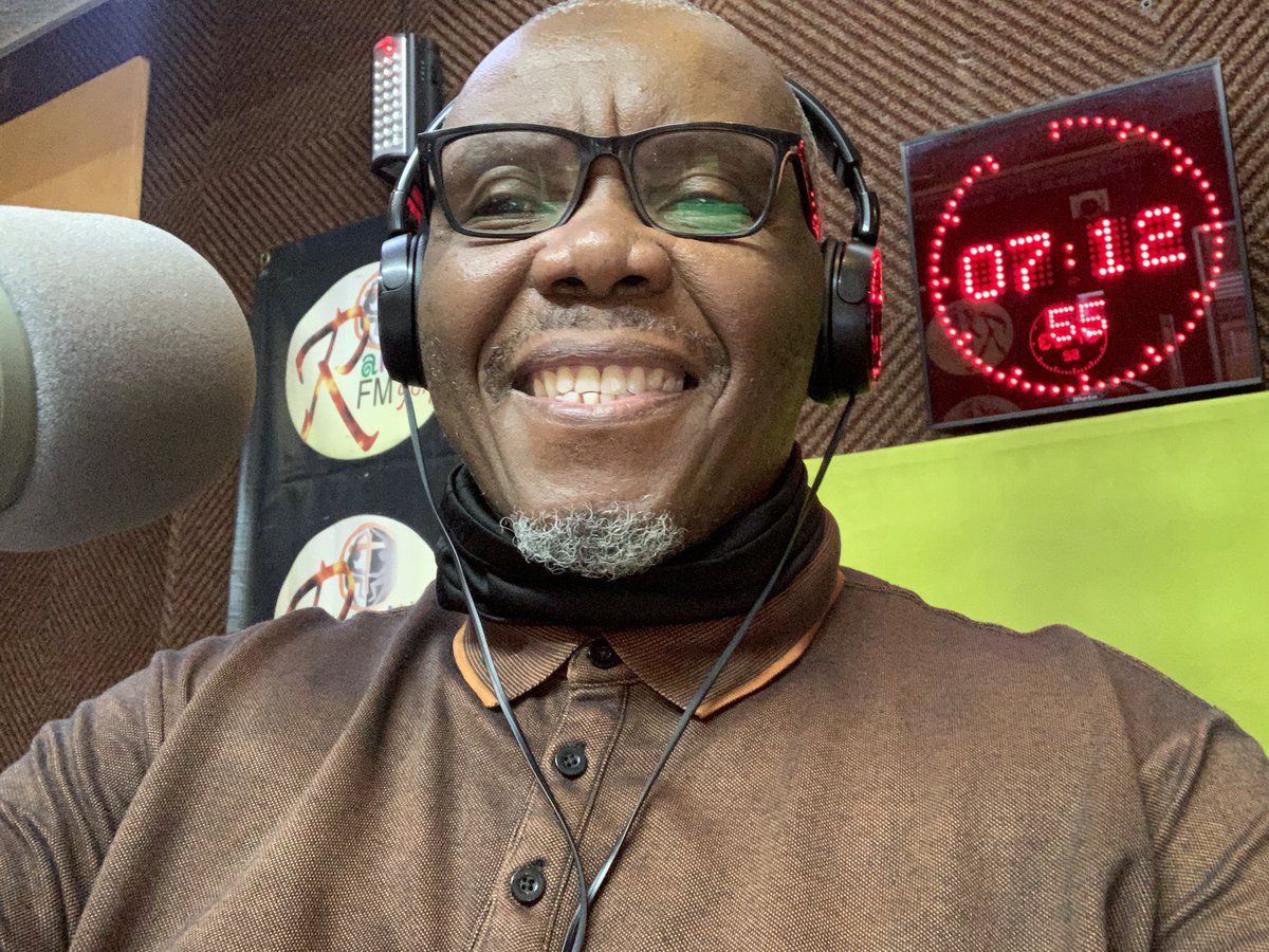 teddymboyi's tweet photo. It’s #DestinyWednesday @Rainbowfm_907 on #ClubJoy focusing on Steps to Change Your Life https://t.co/qCBAfX4gRv