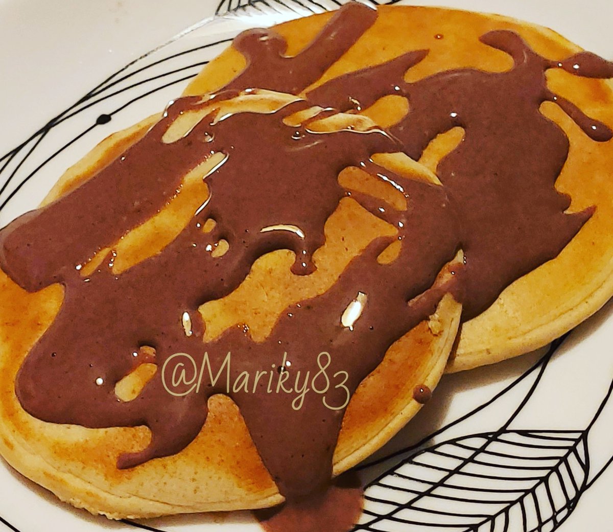 Mariky83's tweet photo. Cuanto tiempo... desayunamos???
#BuenosDiasATodos 💋
#TortitasFit 🥞 #ChocolateFit 🍫
#Chocolatelovers ❤
#0Azucar #0grasa #RicoYSano #RicoYSaludable 👣 #DesayunoSaludable 🍀
#AlLio ☕ https://t.co/fL9VHpFkMn