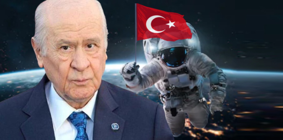 TurkgunGazetesi's tweet photo. MHP Lideri Devlet Bahçeli: Astronot yerine 'Cacabey' diyelim

https://t.co/reIBKCCJF3 https://t.co/6iIcNLFSQC