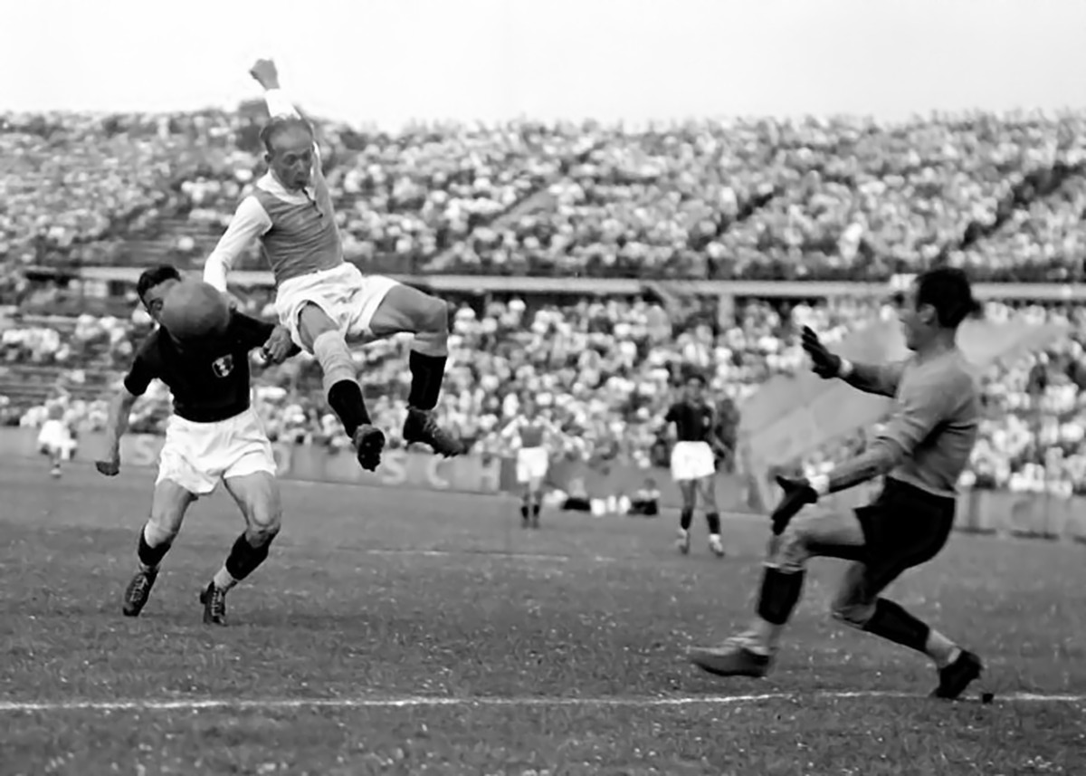 Austrian team, as some weeks earlier, Germany had annexed Austria (Anschluss) and the Nazis ordered the dissolution of the Austrian team into a common team with Germany, even though it had qualified for the 1938  #WorldCup.The match "Anschlussspiel" was dubbed as a game for (3)