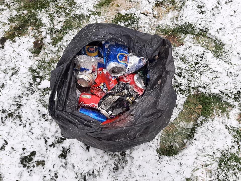 TadworthVillage's tweet photo. Watch out for our #ValentinesDay #1000CansChallenge to #litterpick 1000 cans for our exclusive #litterart display in #Tadworth
💜#LoveWhereYouLive
#CanTheCan
#Recycle
#TakeItHome
#lockdownlitterpickers #purplebagpeople
#Kingswood #BurghHeath #WaltonOnTheHill #LowerKingswood https://t.co/7xGJ3USmhR