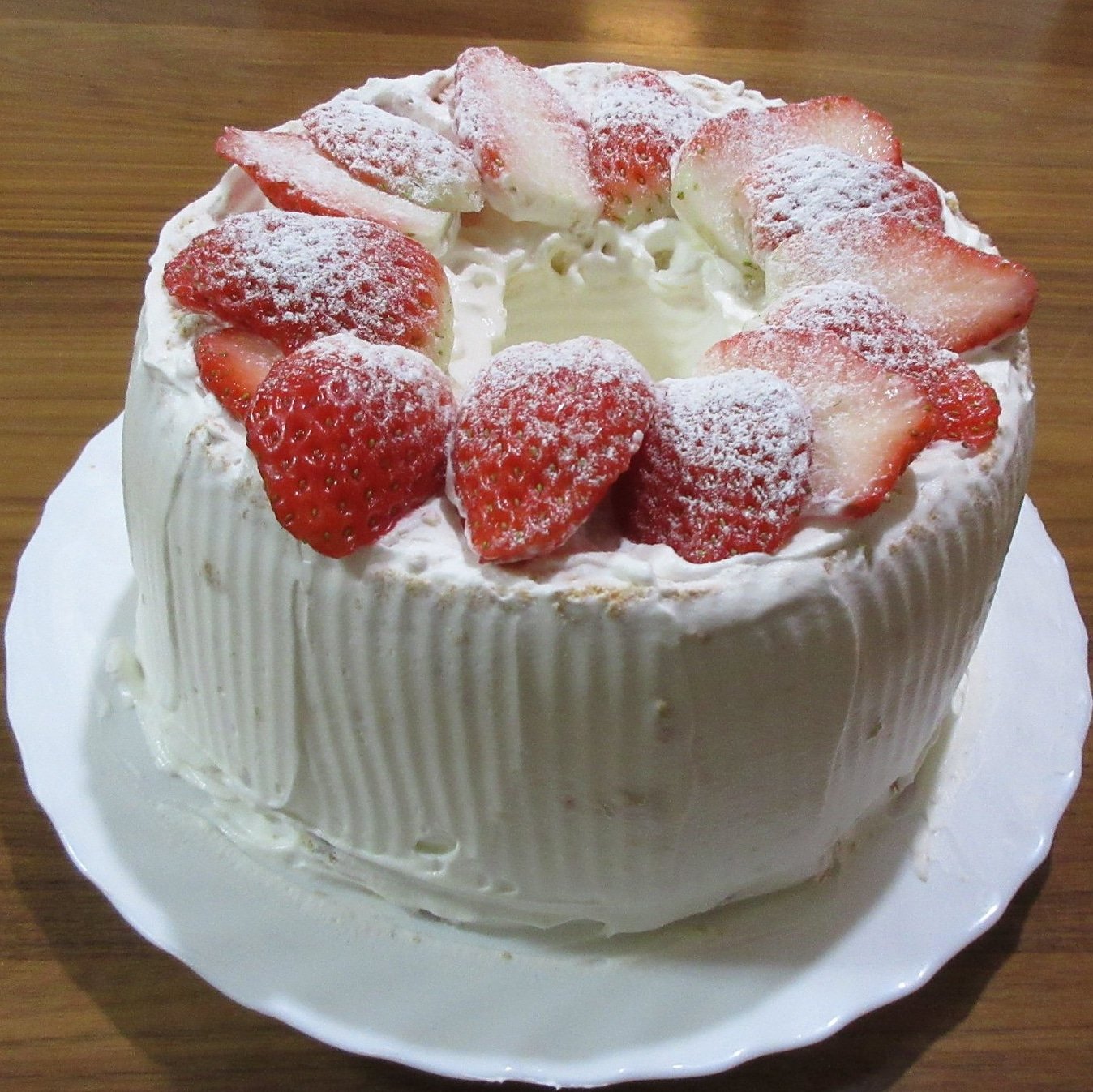 Kanon 苺シフォンケーキ 手作りスィーツ 手作りシフォンケーキ 美味しい苺のシフォンケーキ作りました Twitter家庭料理部 T Co 2qto8g7b8z Twitter