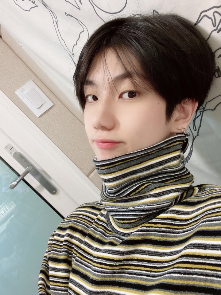 OfficialBluedot's tweet photo. [#전도염] 안녕하세요 도염입니다! 너무 오랜만에 인사드리죠??
2021년 새해가 밝았습니다! 새해 복 많이 받으세요😊
즐거운 설날이지만 서로를 위해 모임은 잠시 미루어요!
모두 아프지 말고, 다시 만나는 그날까지 열심히 노력하고 있을게요! https://t.co/L0qmzvPOrC