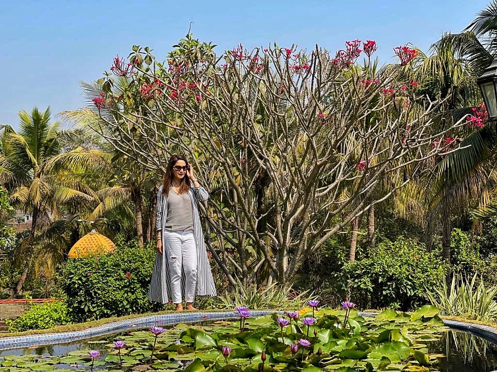 MadhuriDixit's tweet photo. Paradise🌸 https://t.co/pjaQeqwS1A