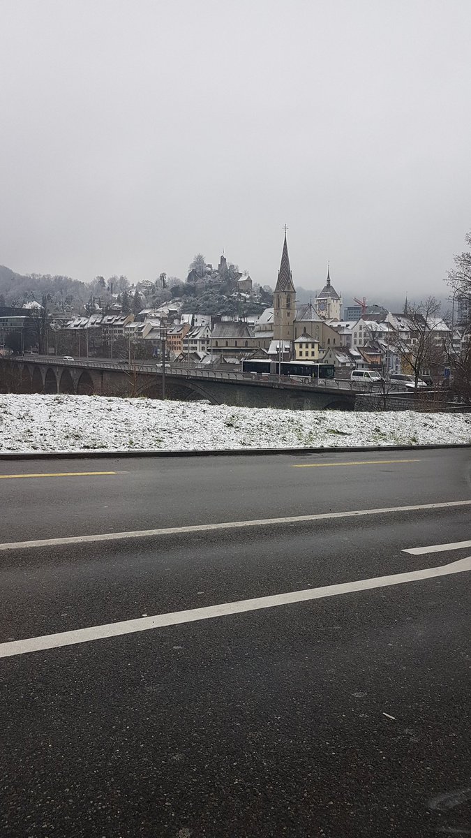 Hava soguk. Dogalgaz fatura sorunum olmamasina ragmen üzgünüm. Keske memleketde Milli ucagimizla uzaya ucabilseydim.