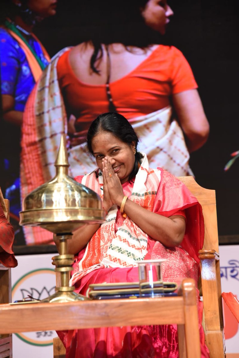 nanglucky's tweet photo. Hon'ble National President of Bharatiya Janata Party Mahila Morcha, Smt @VanathiBJP ji attends State Executive meeting of BJP Mahila Morcha , Assam Pradesh at Guwahati today . https://t.co/GK4HhNrHi0
