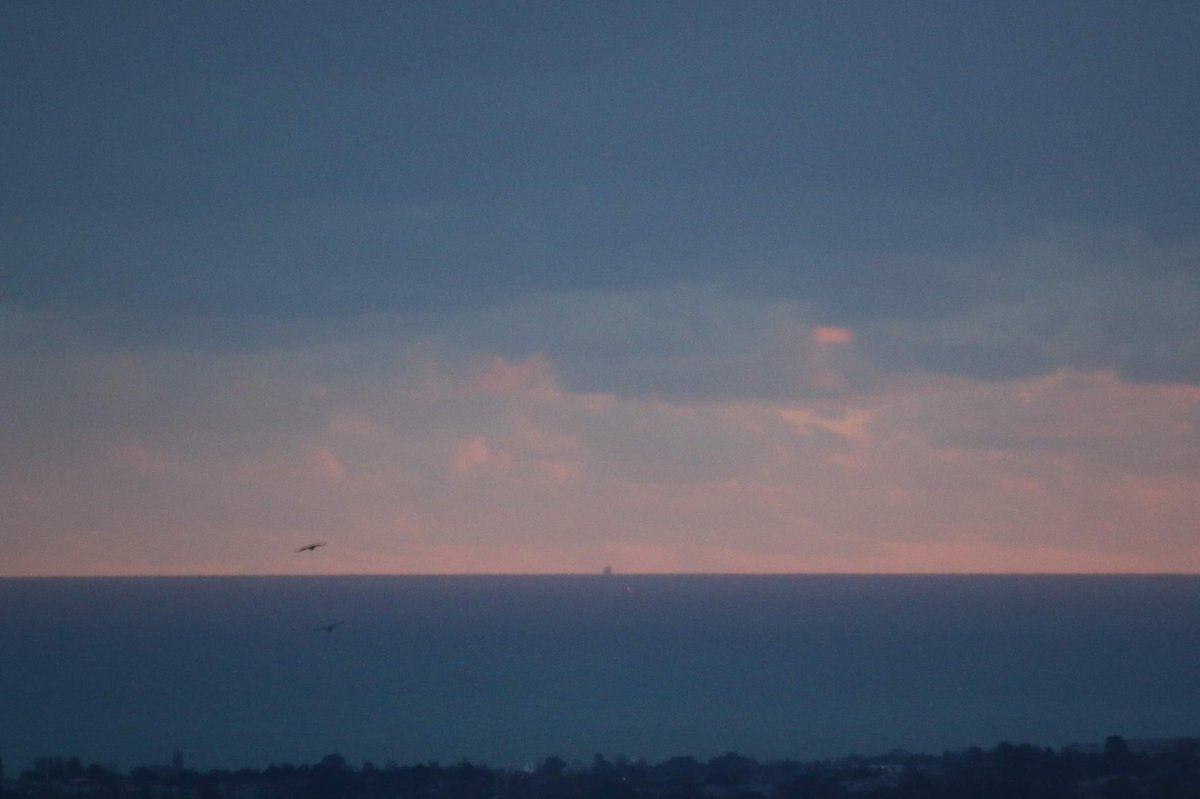 SavetheHellfire's tweet photo. Little bit of red on the horizon this morning! #shepardswarning #Weather #BeastFromTheEast #sneachta #wednesdaythought https://t.co/a3YPH74vcx